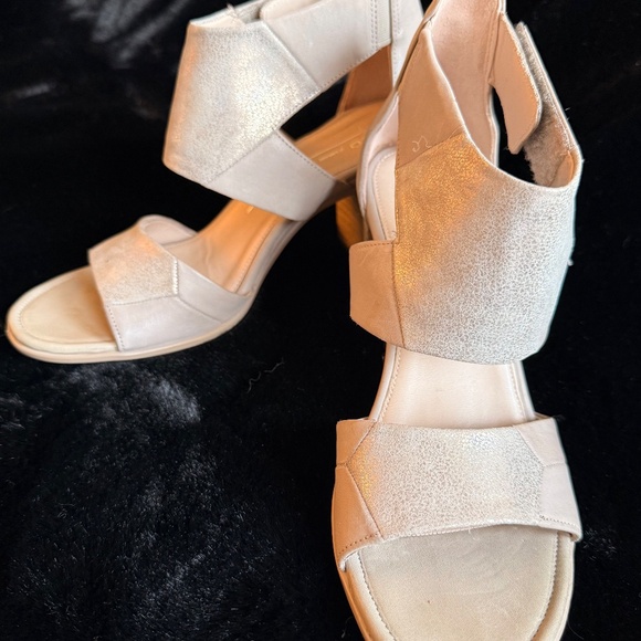 Ecco Block Heel Shimmery Taupe Sandal - Picture 4 of 6